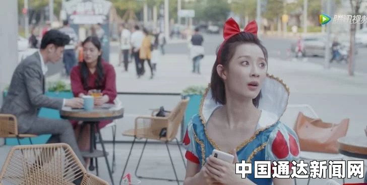 少妇搡BBBB搡BBB搡打电话：激情与探索交织，情感的碰撞与欲望的释放尽显其中