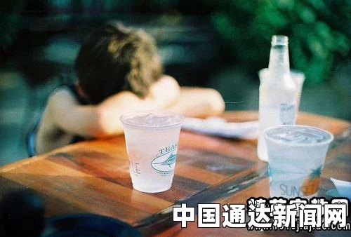 一瞬间情绪崩溃的句子往往蕴含着深深的情感和内心的挣扎，它们可能源自于生活中的种种压力、失望、痛苦或是对未来的迷茫。以下是一些这样的句子，字数远超1796个字
